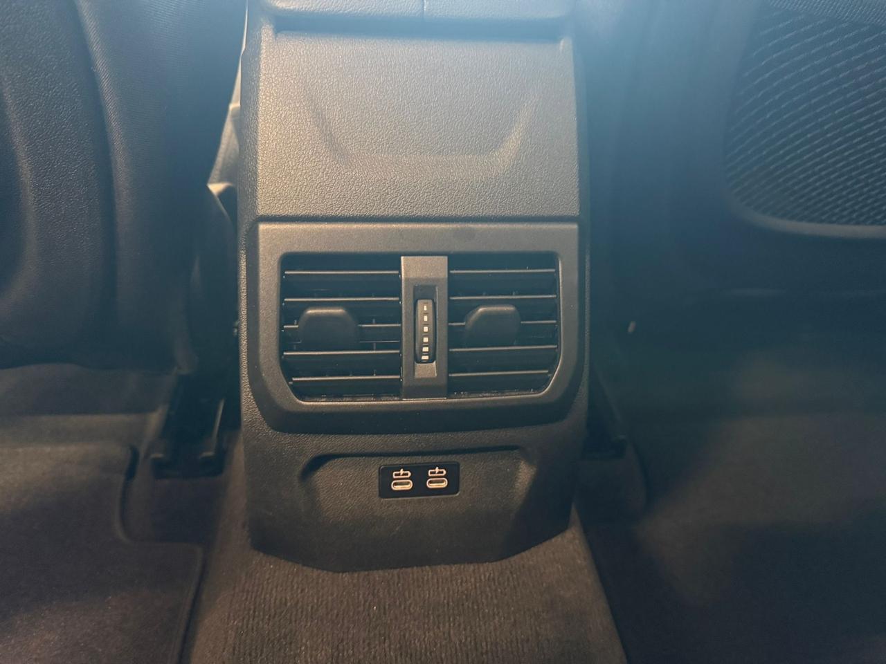 Bmw 118 118i 5p. Business Advantage