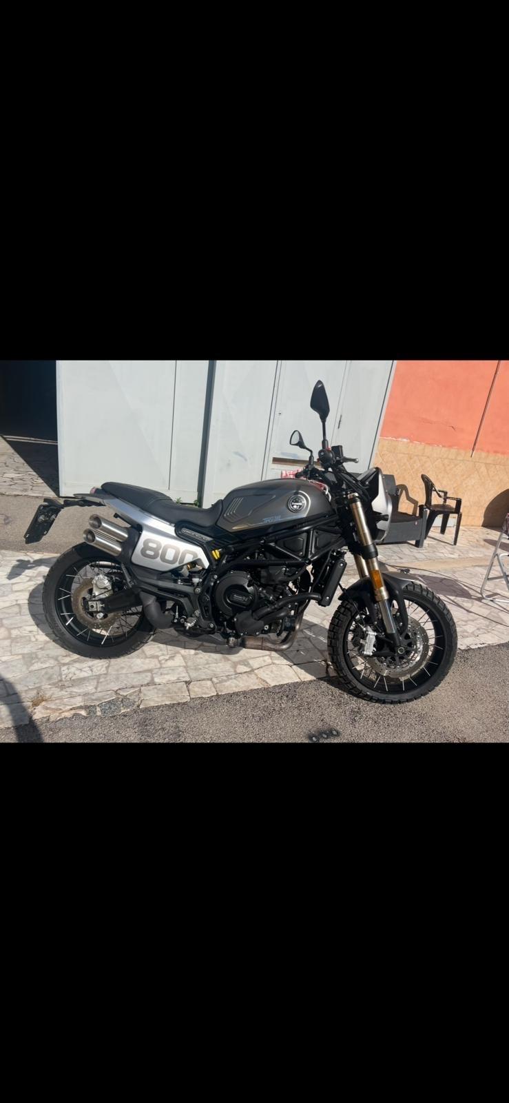 Benelli Leoncino 800 Trail