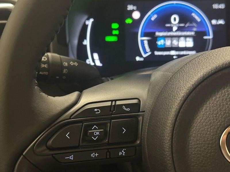 Toyota Yaris Cross Yaris Cross 1.5 Hybrid 5p. E-CVT Active IVA ESPOSTA