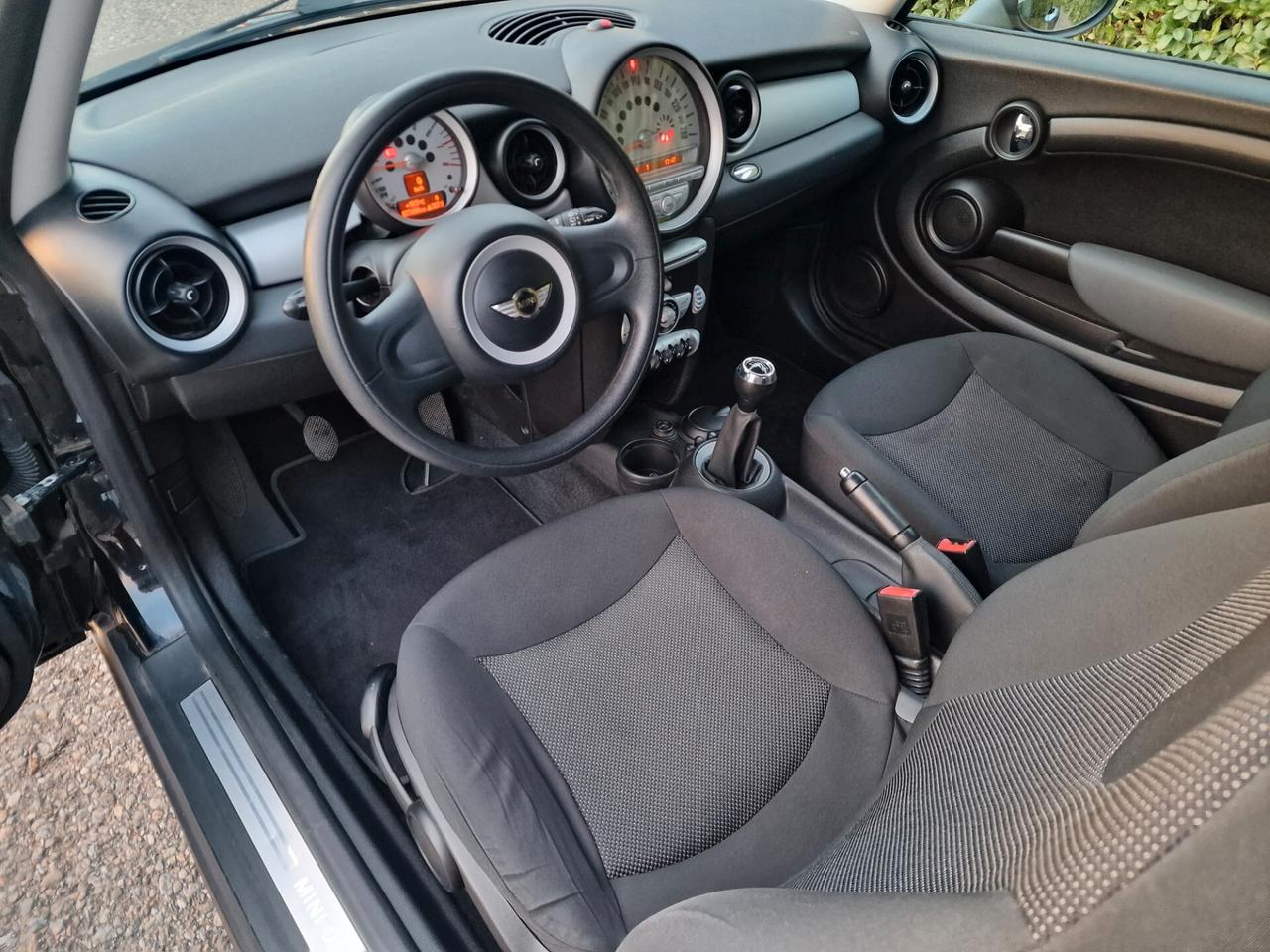 Mini 1.4 75cv 77000km