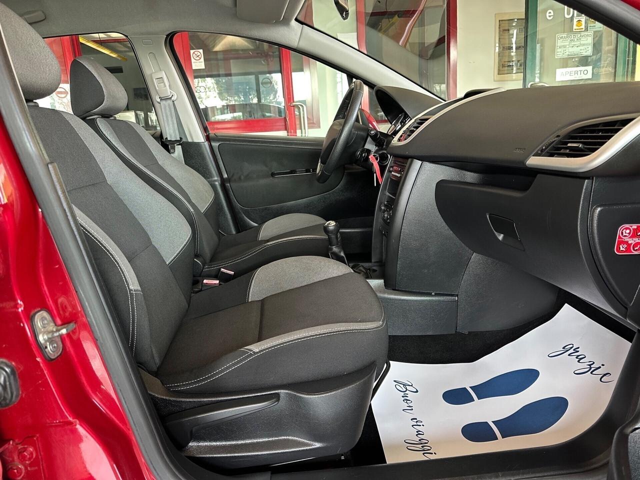 Peugeot 207 1.4 VTi 95CV 5p. Neopatentati