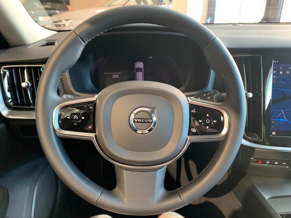Volvo V60 B4 (d) automatico Plus Dark