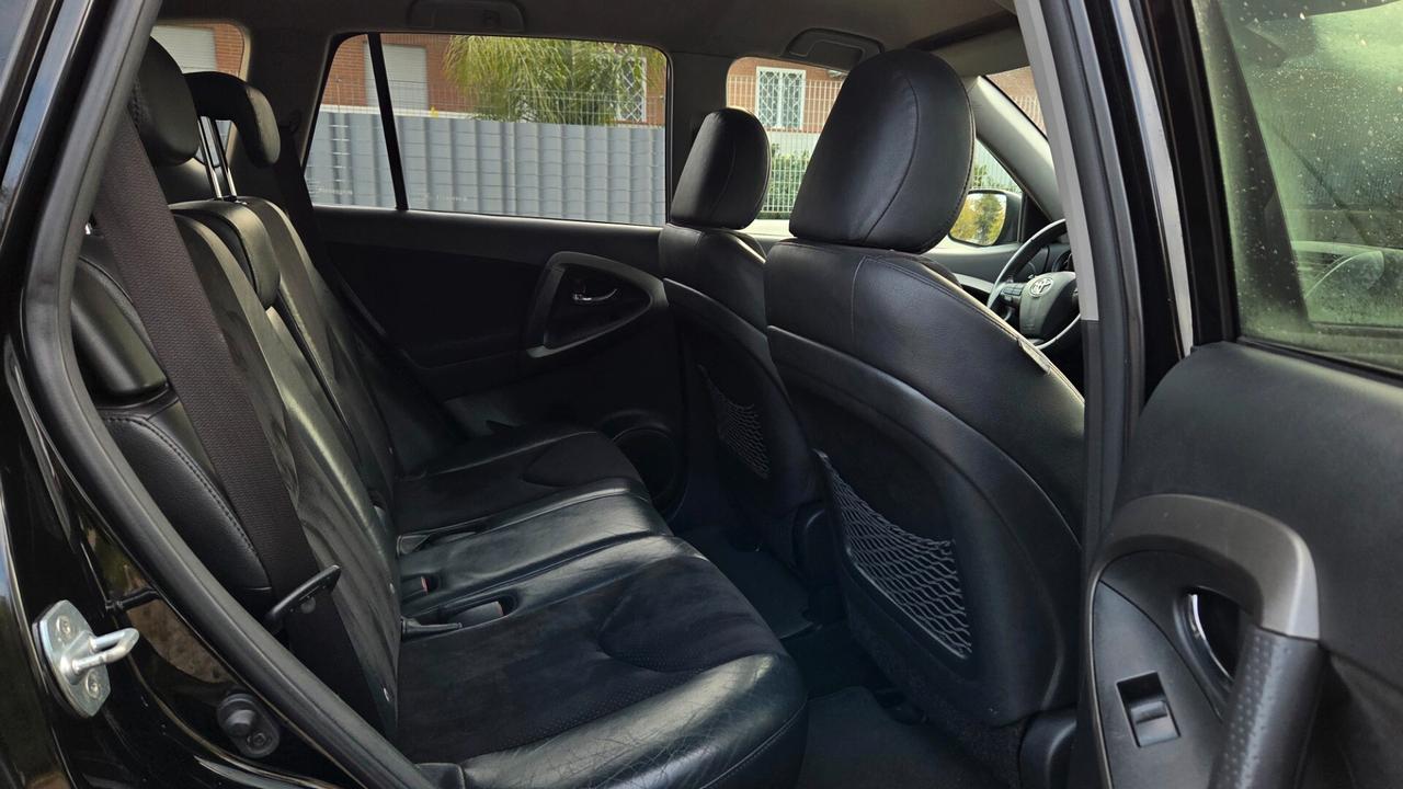 Toyota RAV 4 D-Cat 4x4 Automatico