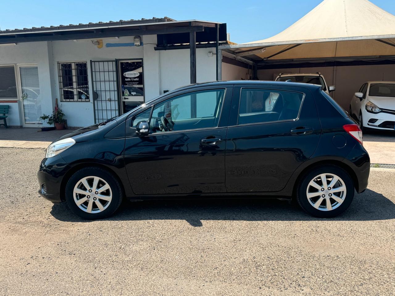 Toyota Yaris 1.0 5 porte Active - NEOPATENTATI 2012