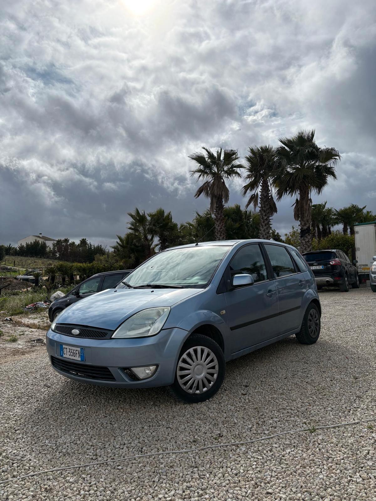 Ford Fiesta 1.4 TDCi 5p. Ghia