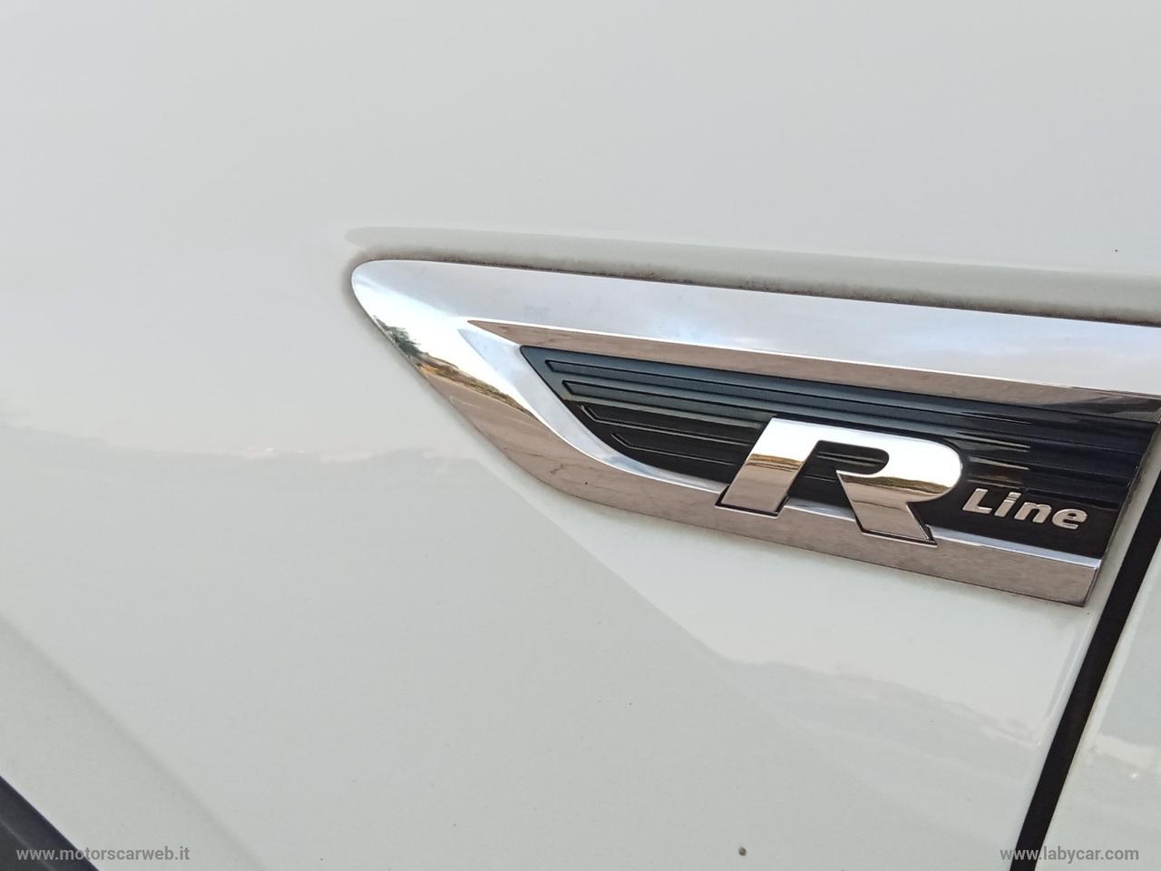 VOLKSWAGEN Tiguan 2.0 TDI 150CV SCR DSG R-Line TETTO APRIBILE