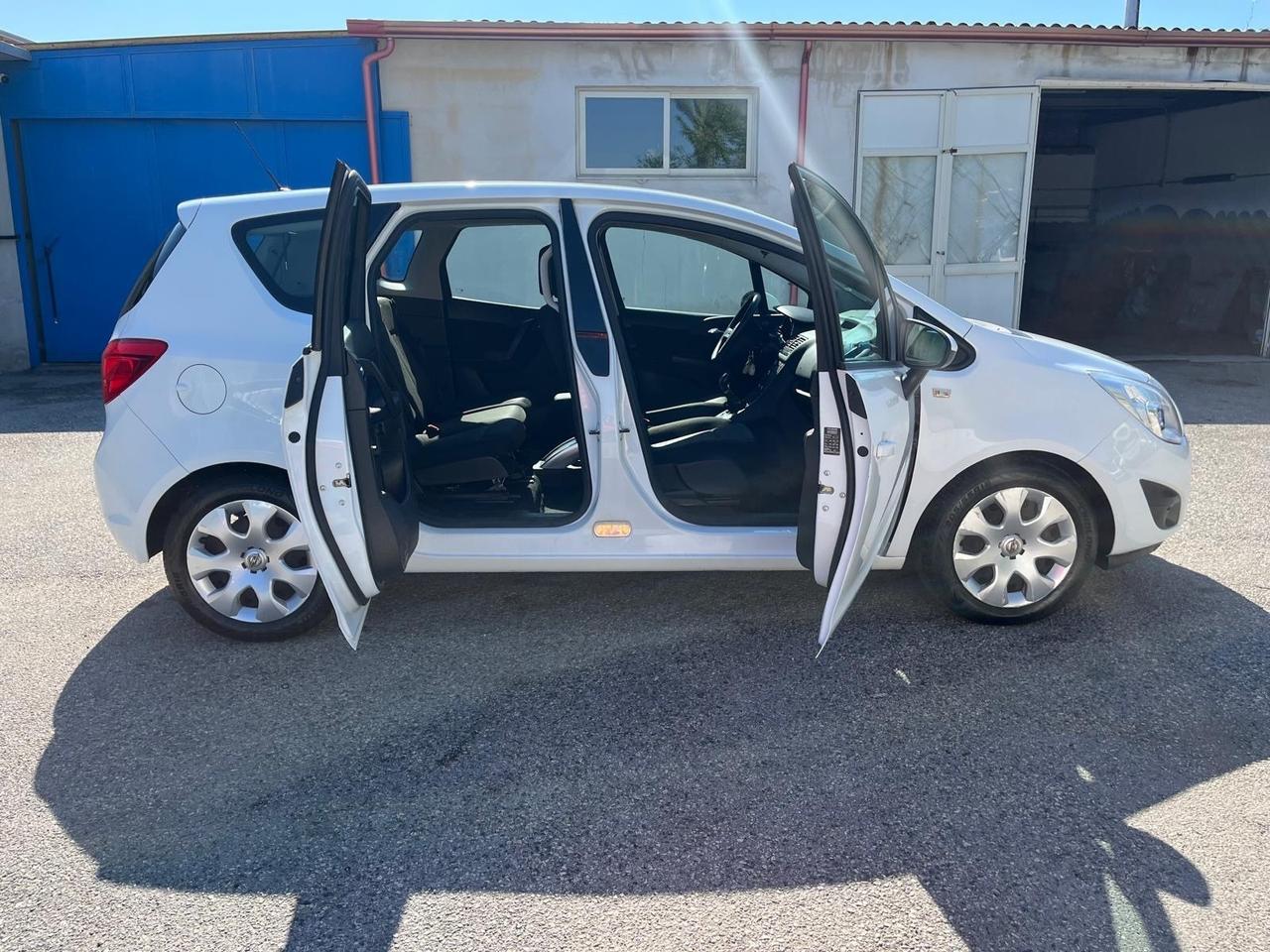 Opel meriva-1.4 benz/100 cv-Full-2011