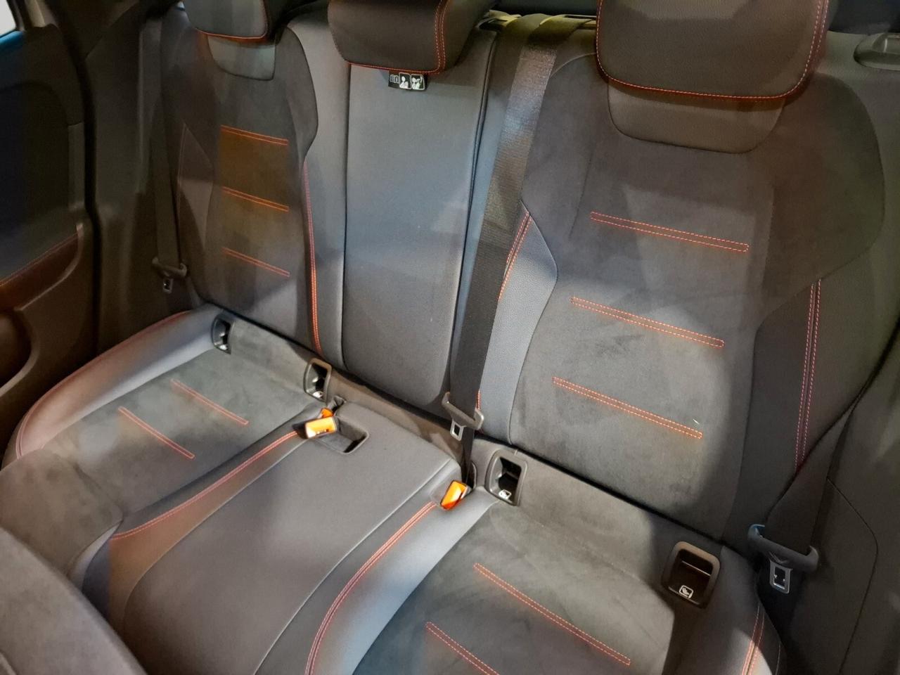 Mercedes-benz GLA 200 d Automatic 4Matic Premium full optional