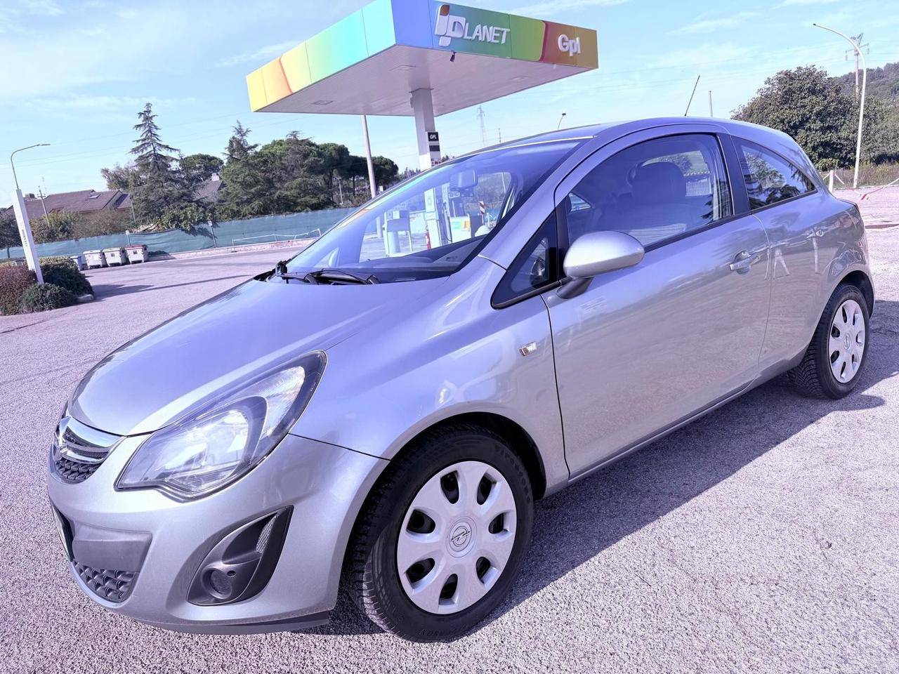 Opel Corsa 1.4 16V 3 porte b-color Ok neopatentati