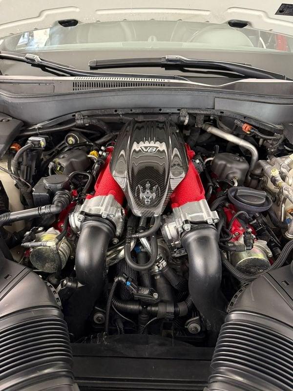 Maserati Levante V8 580 CV AWD Trofeo