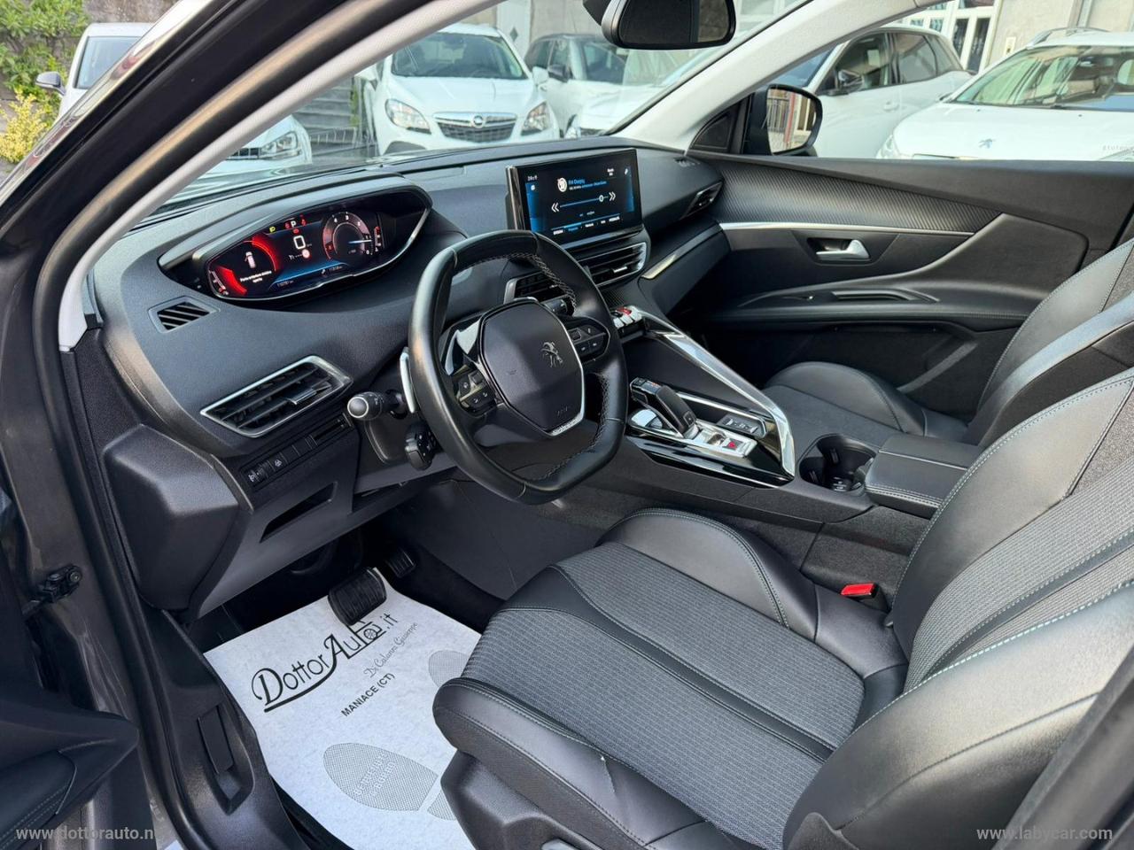 PEUGEOT 3008 BlueHDi 130 S&S EAT8 Allure