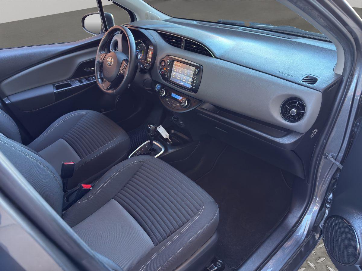 TOYOTA - Yaris - 1.5 Hybrid 73CV 5p.Trend "Platinum Ed."