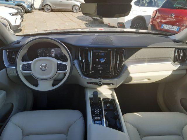 VOLVO XC60 B4 (d) Geartronic Momentum