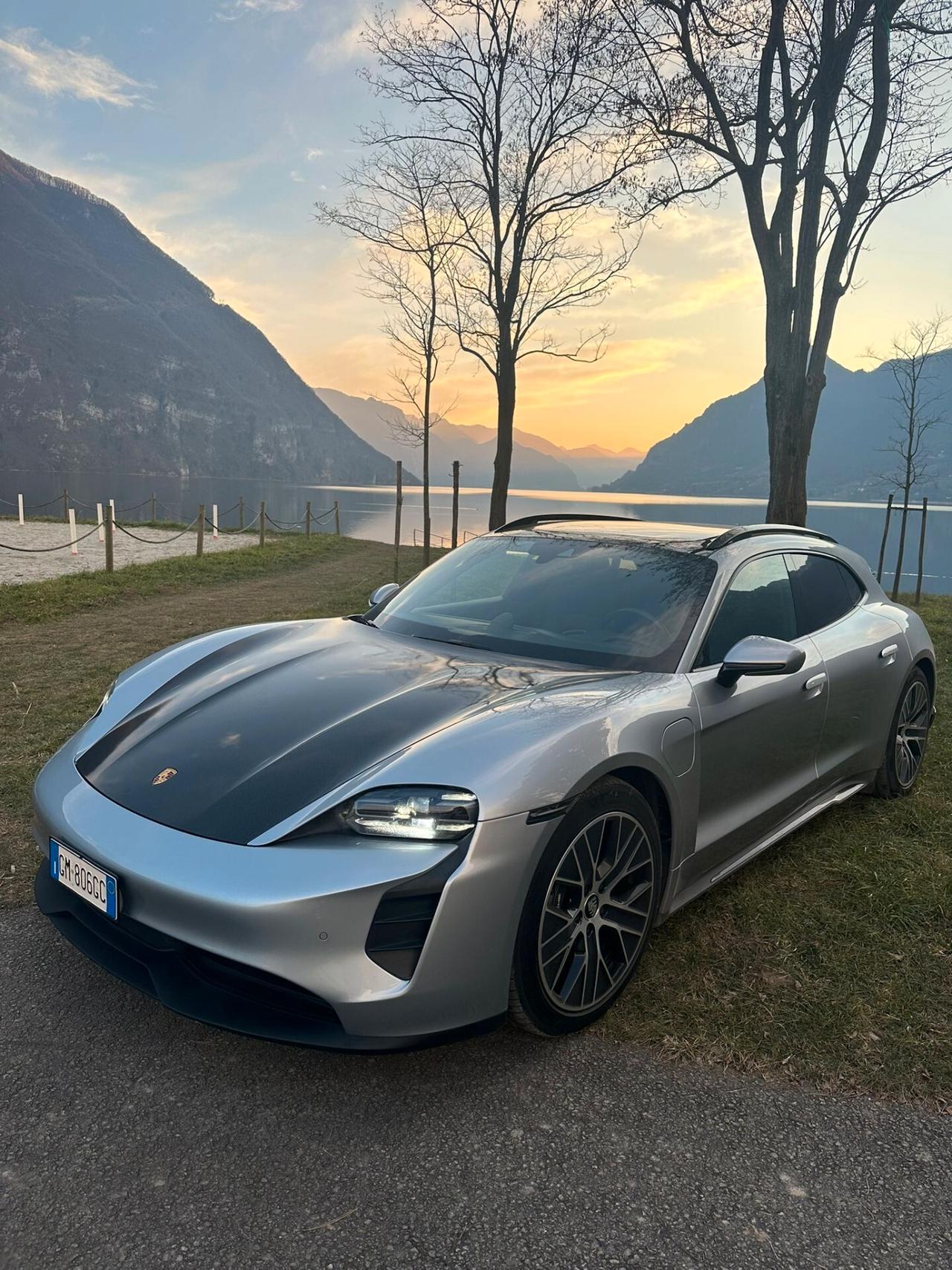 Porsche Taycan 4 Cross Turismo