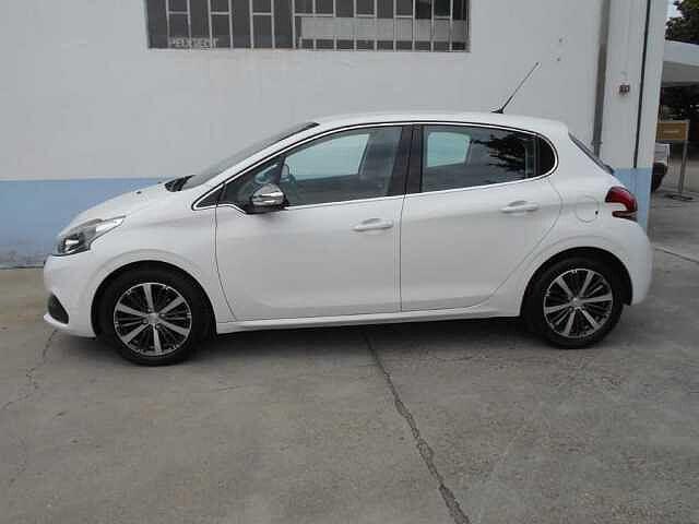 Peugeot 208 HDi 100 5p Allure Finanziato