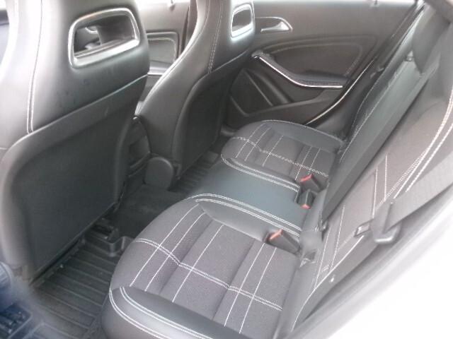 Mercedes-benz A 180 d Premium