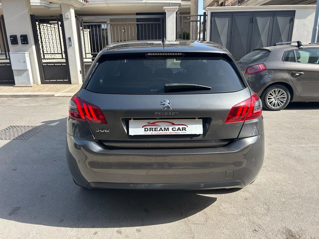 Peugeot 308 BlueHDi 130 S&S Allure