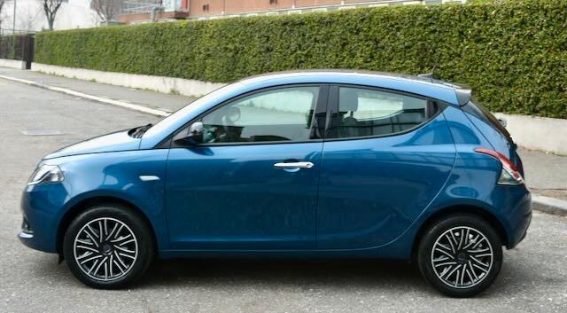Lancia Ypsilon 1.0 FireFly 5 porte S&S Hybrid Gold