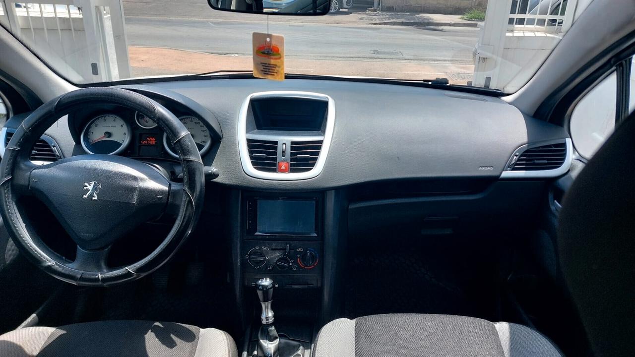 Peugeot 207 1.4 8V 75CV 5p. Energie Sport ECO GPL