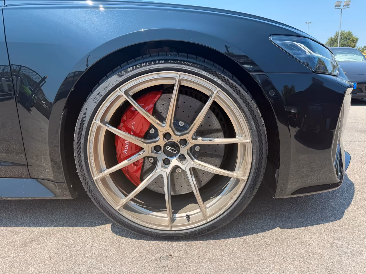 Audi RS6 Avant /carboceramici/tetto/4stz/pelle cuoio/scarico/head/strafull