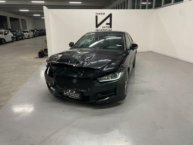 JAGUAR XE 2.0 D TURBO 180CV R-SPORT CAMBIO AUTOMATICO