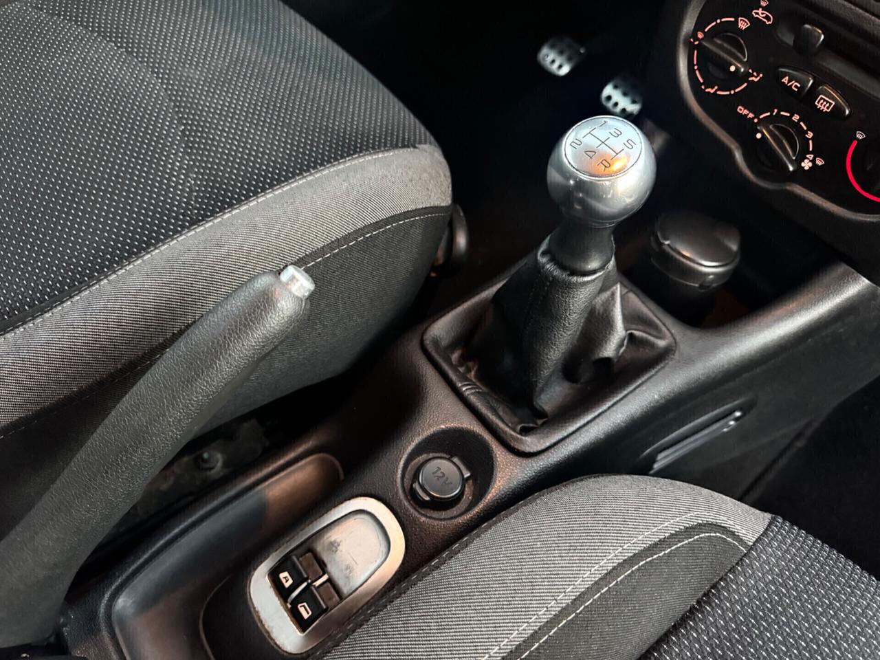 Peugeot 206 Plus 1.1 benzina 60CV 3 porte 90.000km 2009