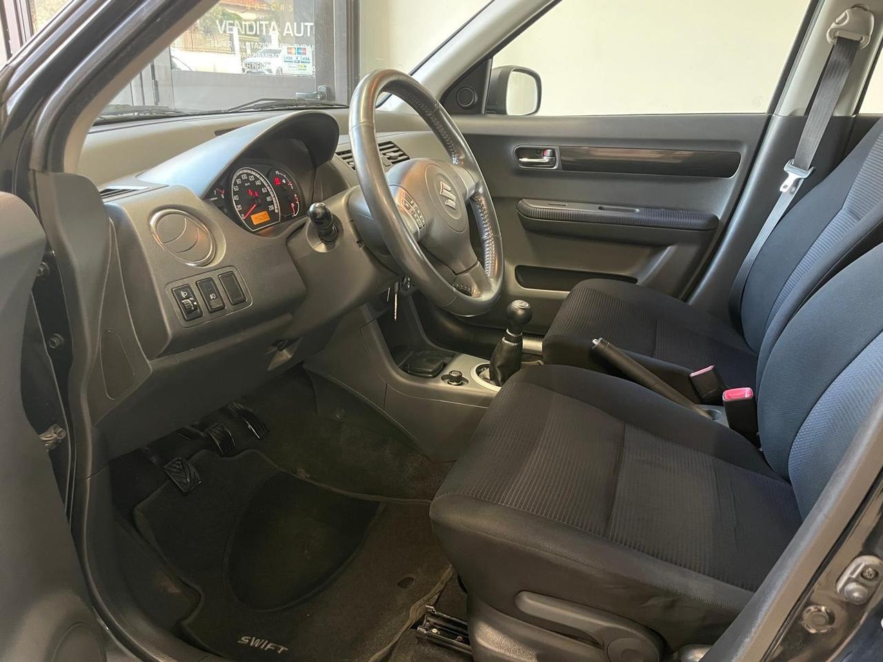 Suzuki Swift 1.3 4x4 5p. GL