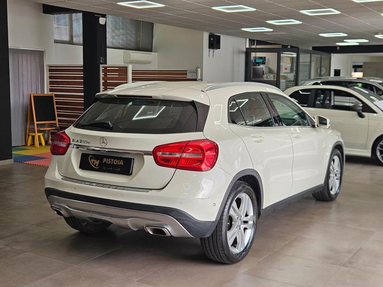 Mercedes-benz GLA 200 d Automatic Sport - NEOPATENTATI
