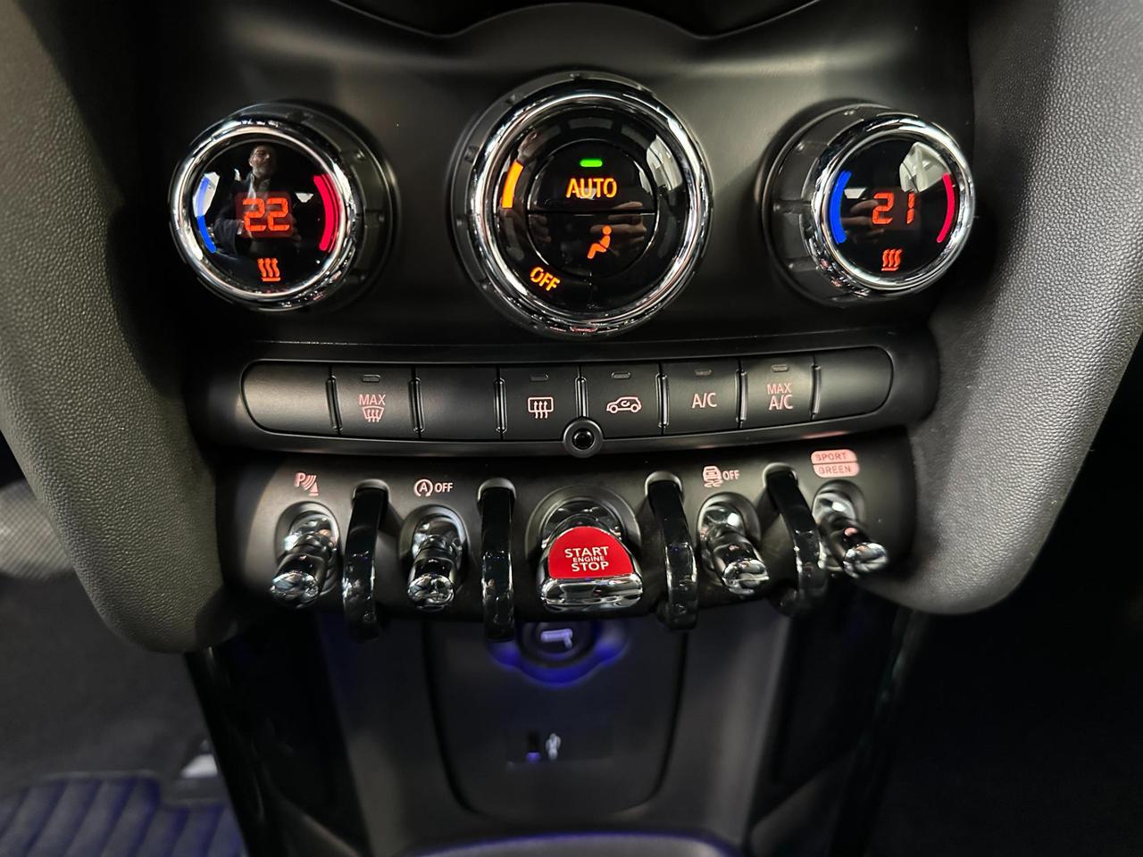 Mini Cabrio Cooper D Hype 1.5 Auto-LED-17"-Telecamera-Carplay-Pack Luci