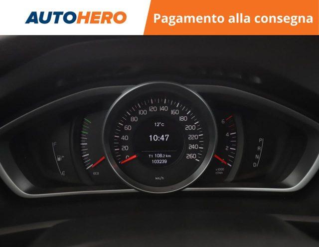 VOLVO V40 D2 Geartronic Momentum