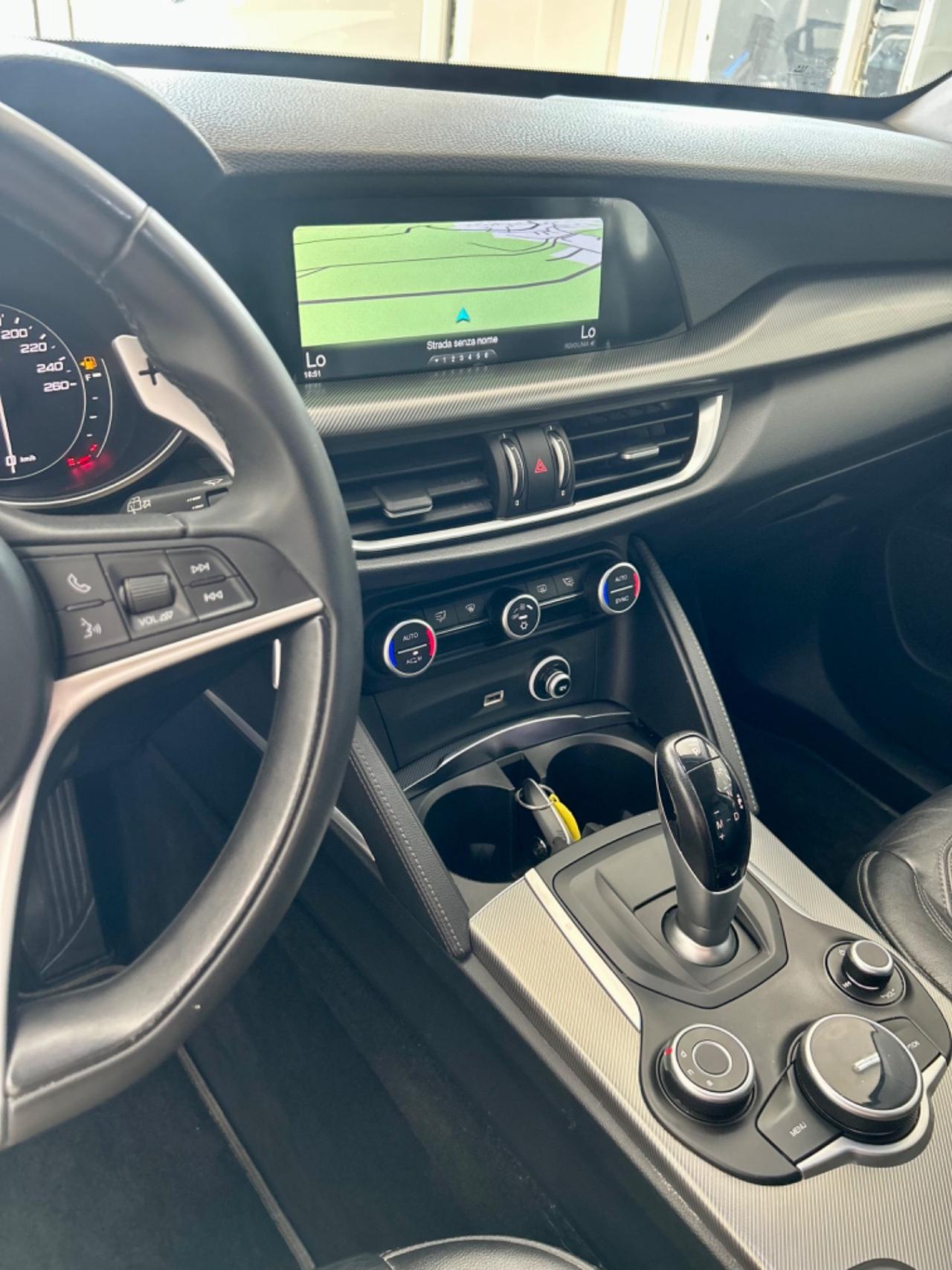 Alfa Romeo Stelvio 2.2 210 CV AT8 Q4 FINANZIABILE