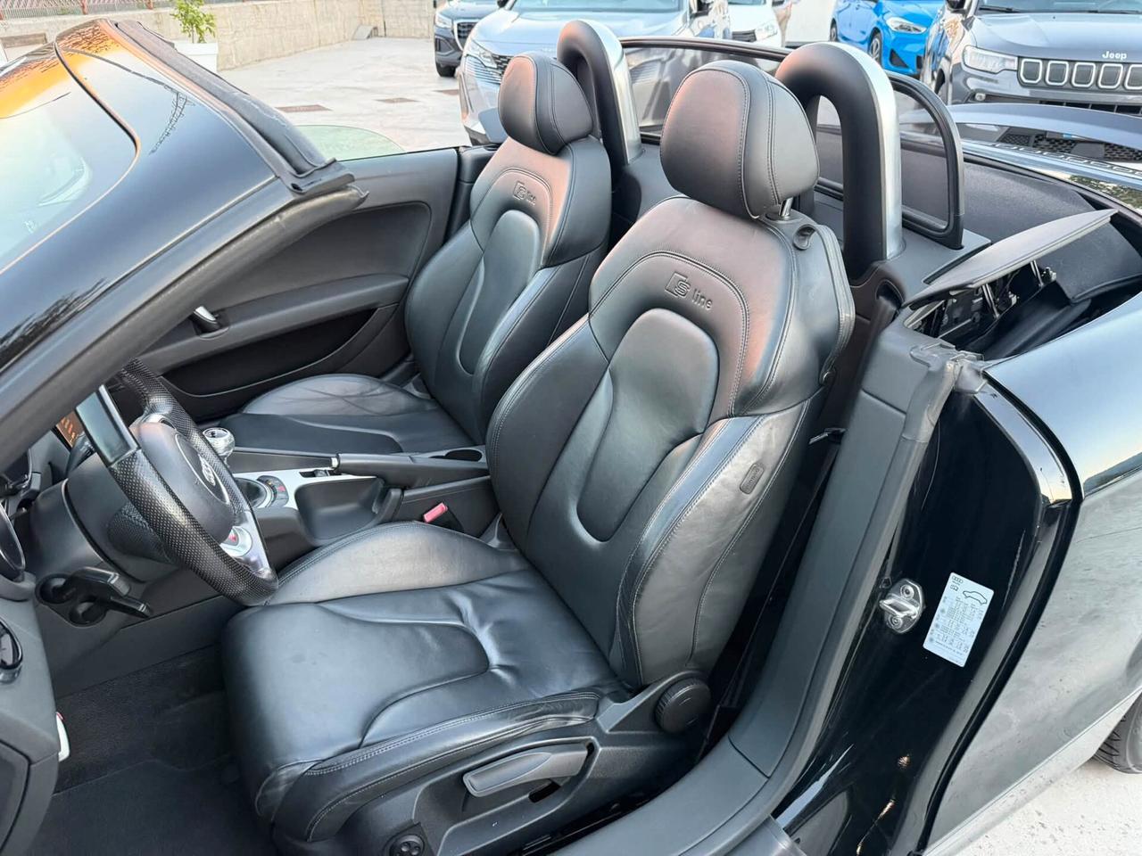 Audi TT -CABRIO- 2.0 Tdi QUATTRO - S LINE