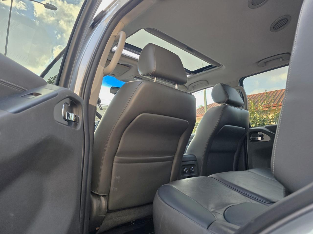 Nissan Pathfinder 2.5 dCi LE Auto 7 Posti