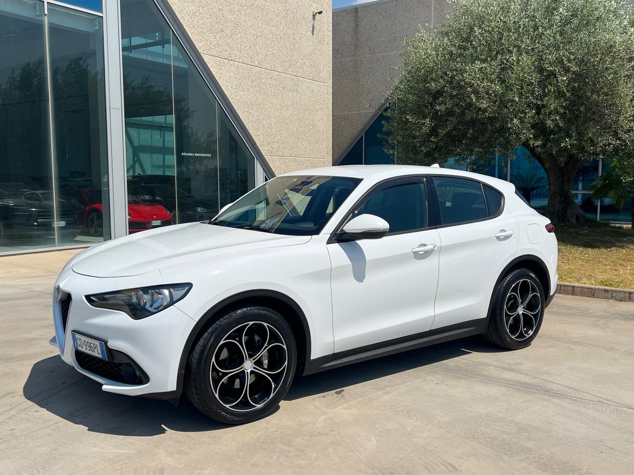 Alfa Romeo Stelvio 2.2 Turbodiesel 160 CV AT8 RWD Business