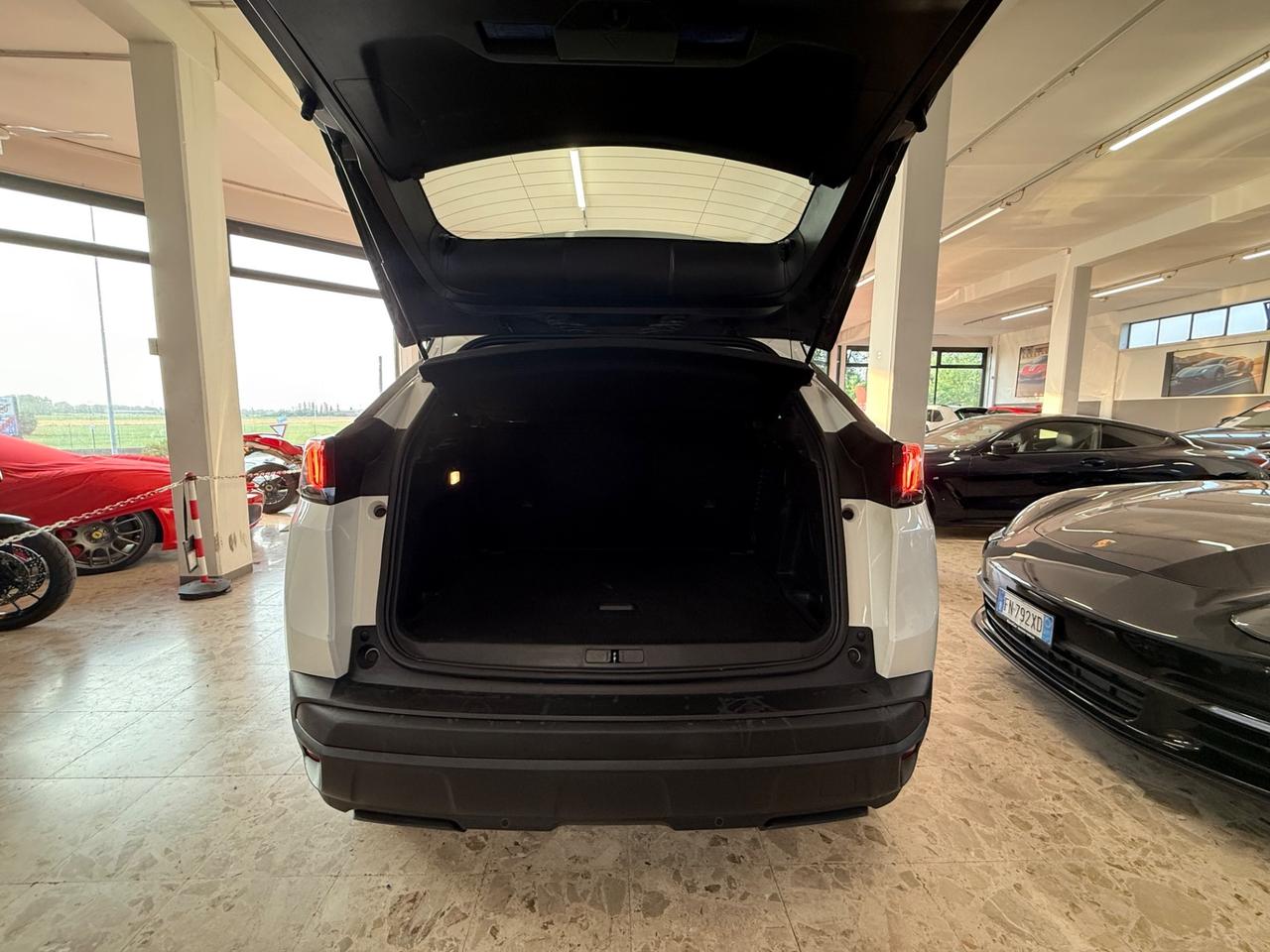 Peugeot 3008 1.5 BHDi 130 CV EAT8 N1 07/2022 EURO 6D