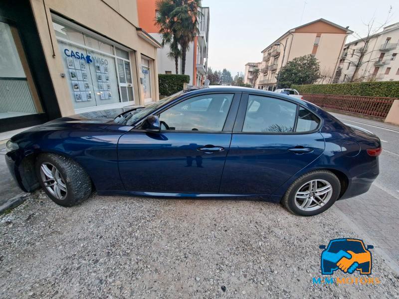 Alfa Romeo Giulia Berlina Giulia 2.2 t Business Launch Edition 150cv