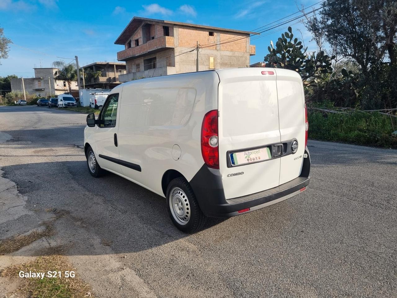 Opel Combo 1.3 CDTi 95CV maxi con allestimento