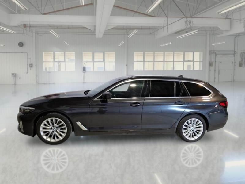 BMW 520 xDrive Luxury Auto MH48V Touring