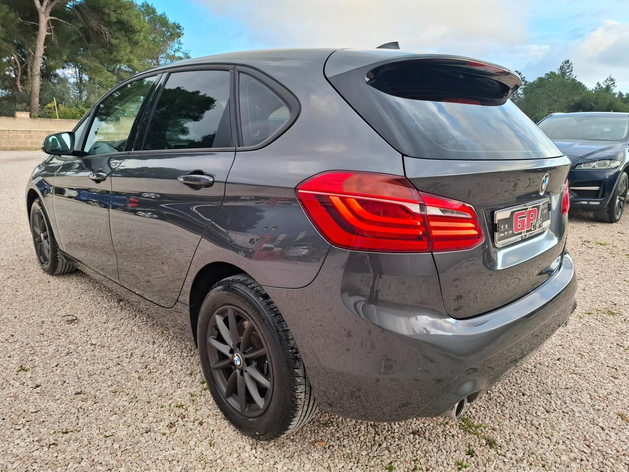 Bmw Active Tourer 218d *FULL LED-NAVY-CRUISE*