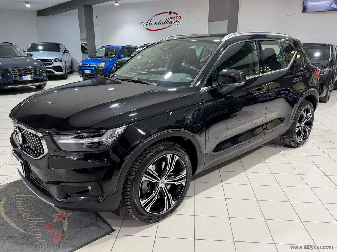 VOLVO XC40 T5 Recharge Plug-in R-design