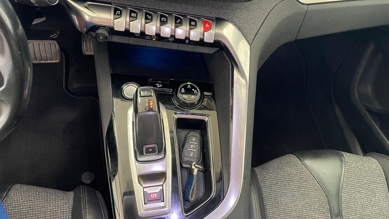 Peugeot 3008 BlueHDi 120 S&S EAT6 Allure