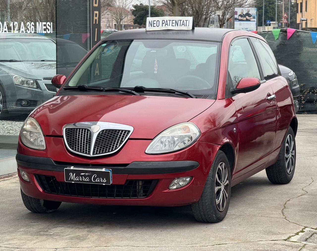 Lancia Ypsilon 1.2- NEOPATENTATI