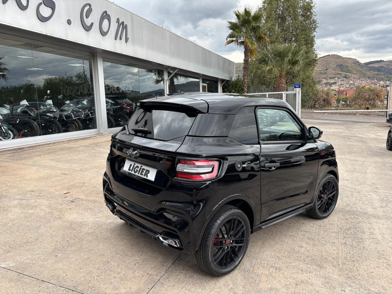 Ligier JS50 DCI Ultimate nera anno 2025 Nuova Pronto consegna Tua a solo 199 EURO al mese