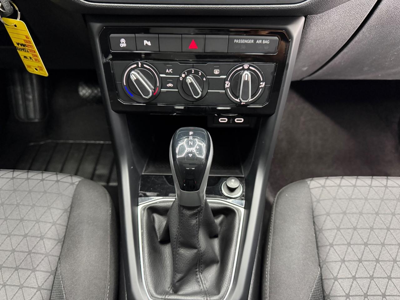 Volkswagen T-Cross 1.0 TSI 110 CV DSG Sport