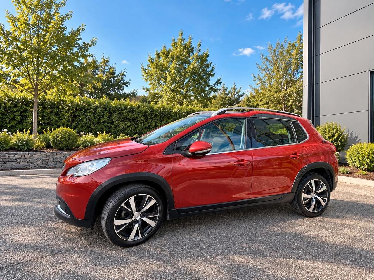 Peugeot 2008 BlueHDi 100 Allure