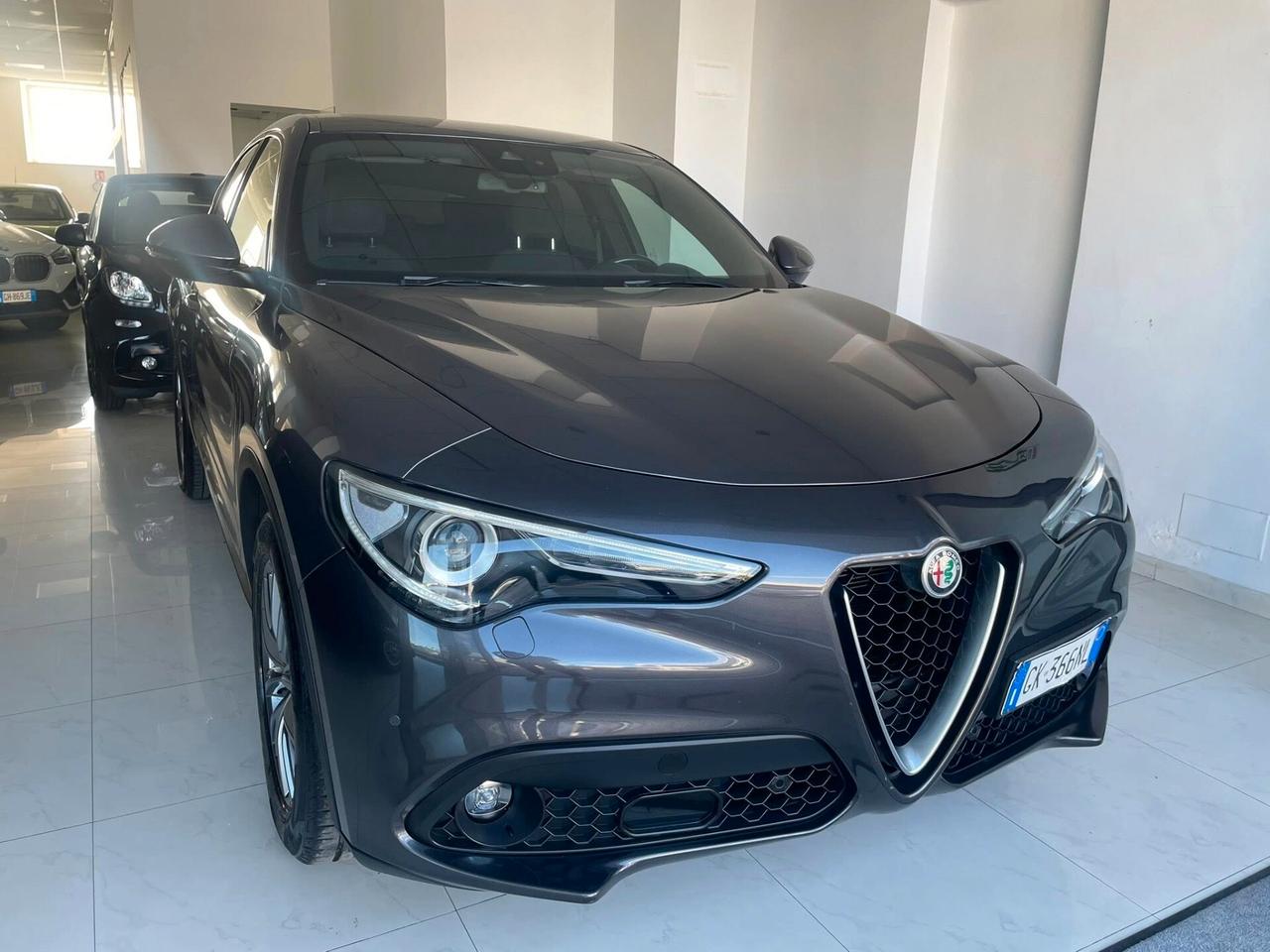Alfa Romeo Stelvio 2.2 Turbodiesel 160 CV AT8 RWD Super Business