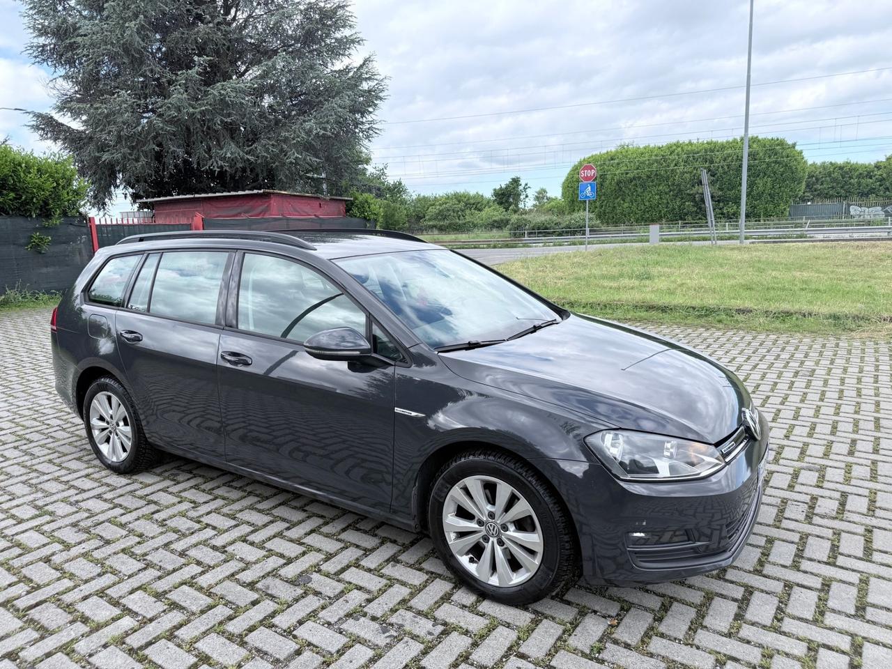 Volkswagen Golf Variant Business 1.4 TGI DSG Highline BlueMotion