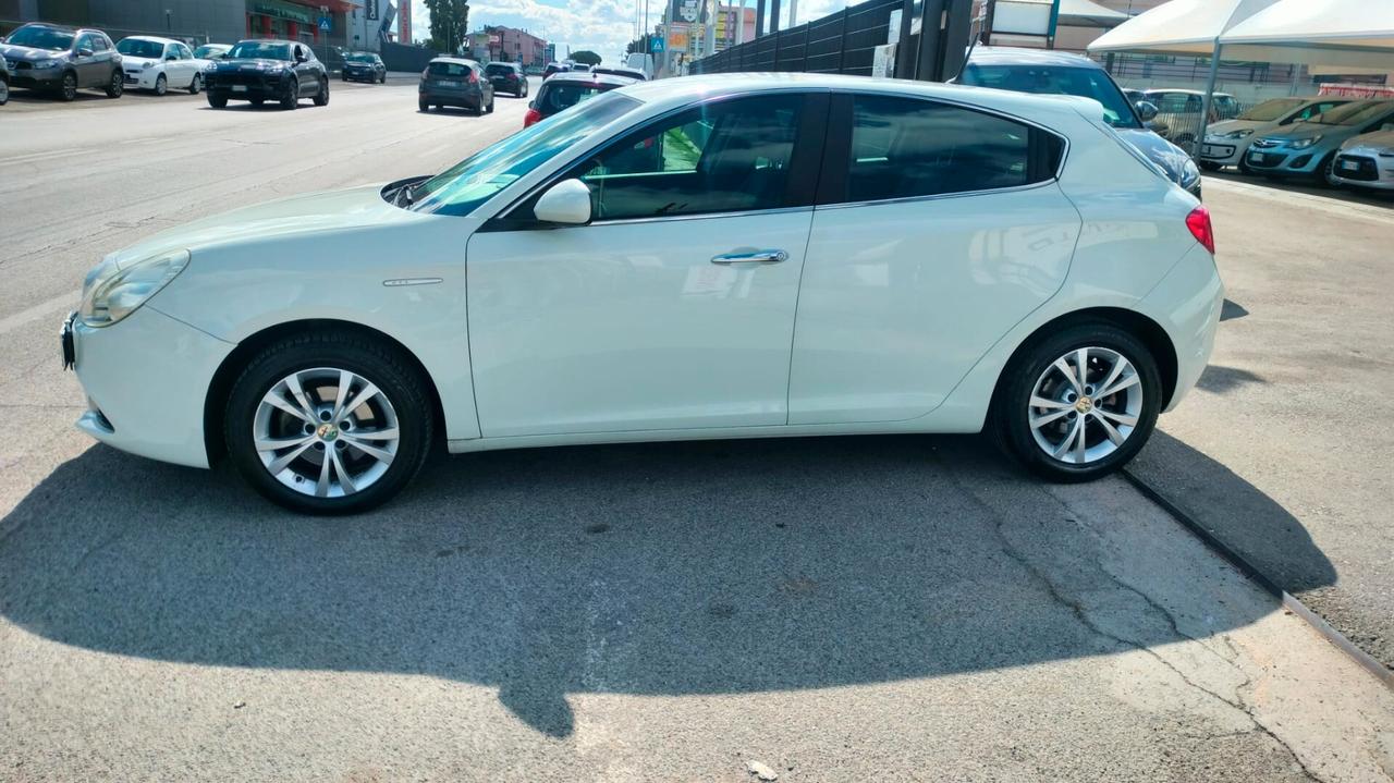 Alfa Romeo Giulietta 1.6 JTDm-2 105 CV Exclusive