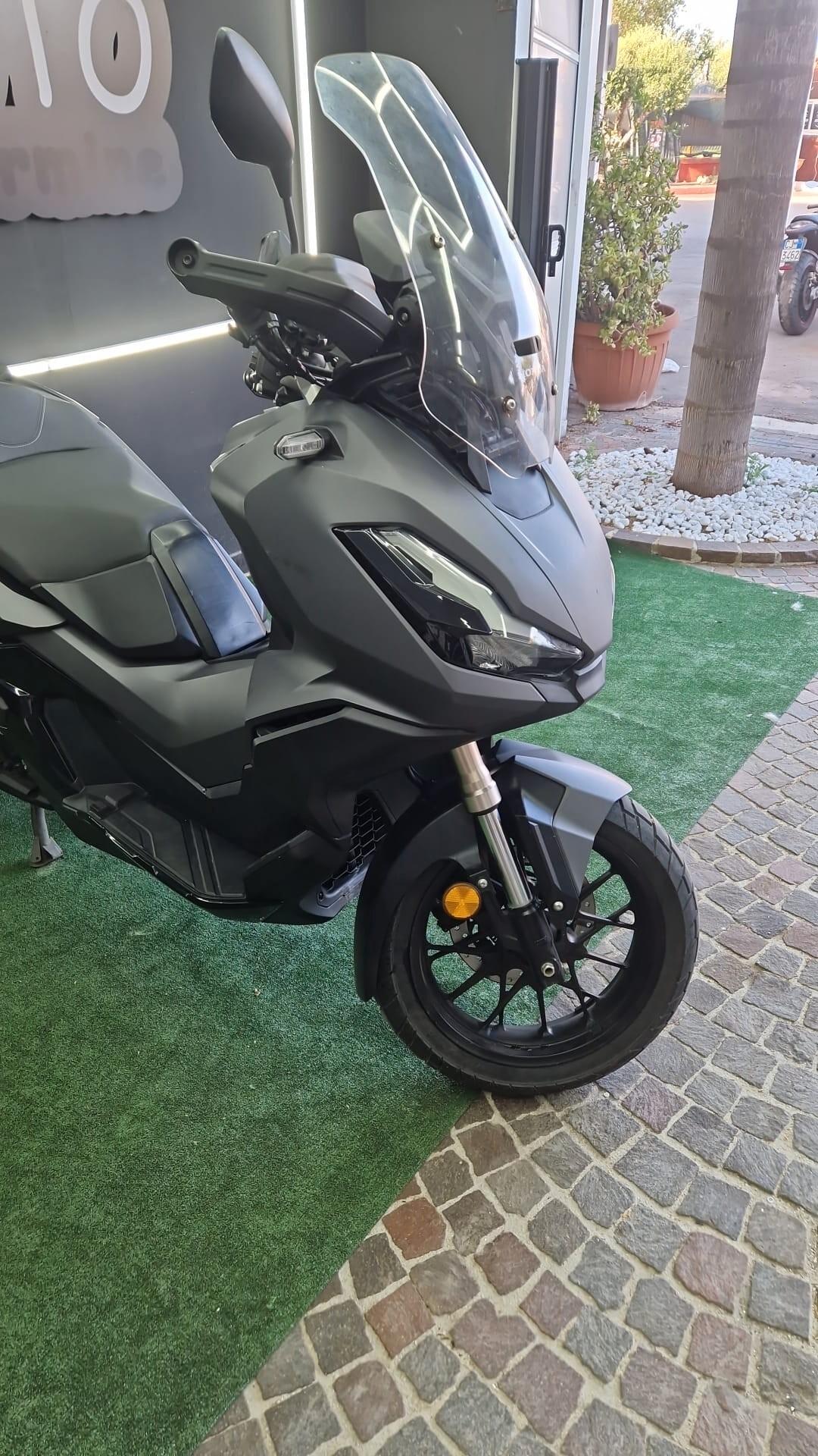 Honda ADV 350