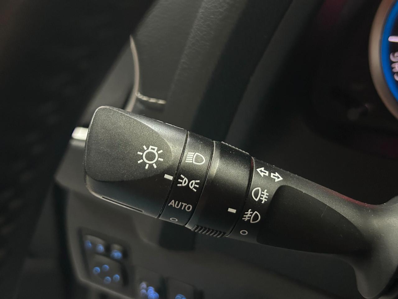 Toyota Auris Touring Sport 1.8 Hybrid Lounge 136cv +Tetto FULL